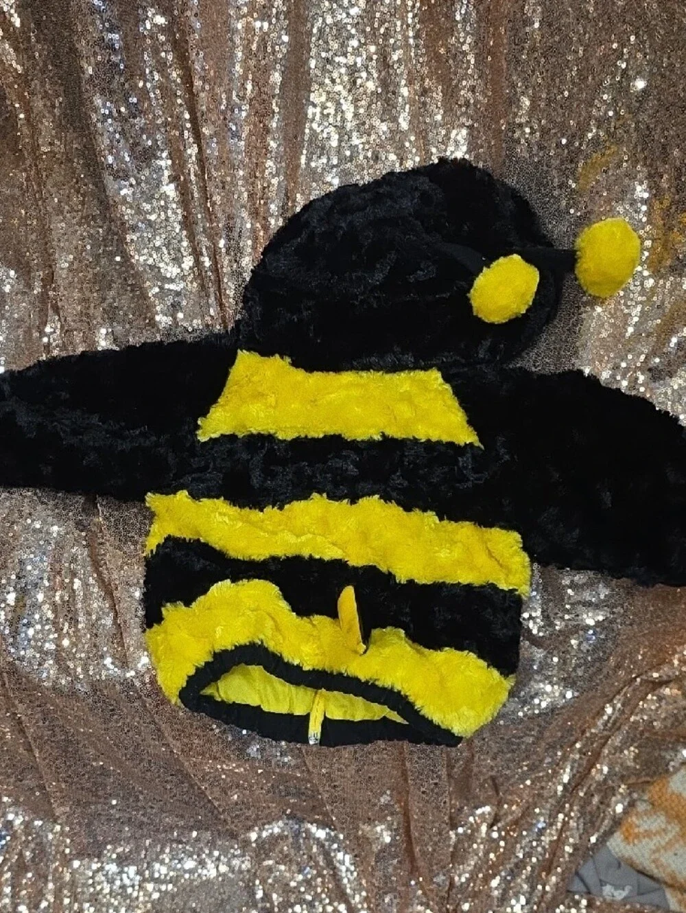 N/A adorable bee